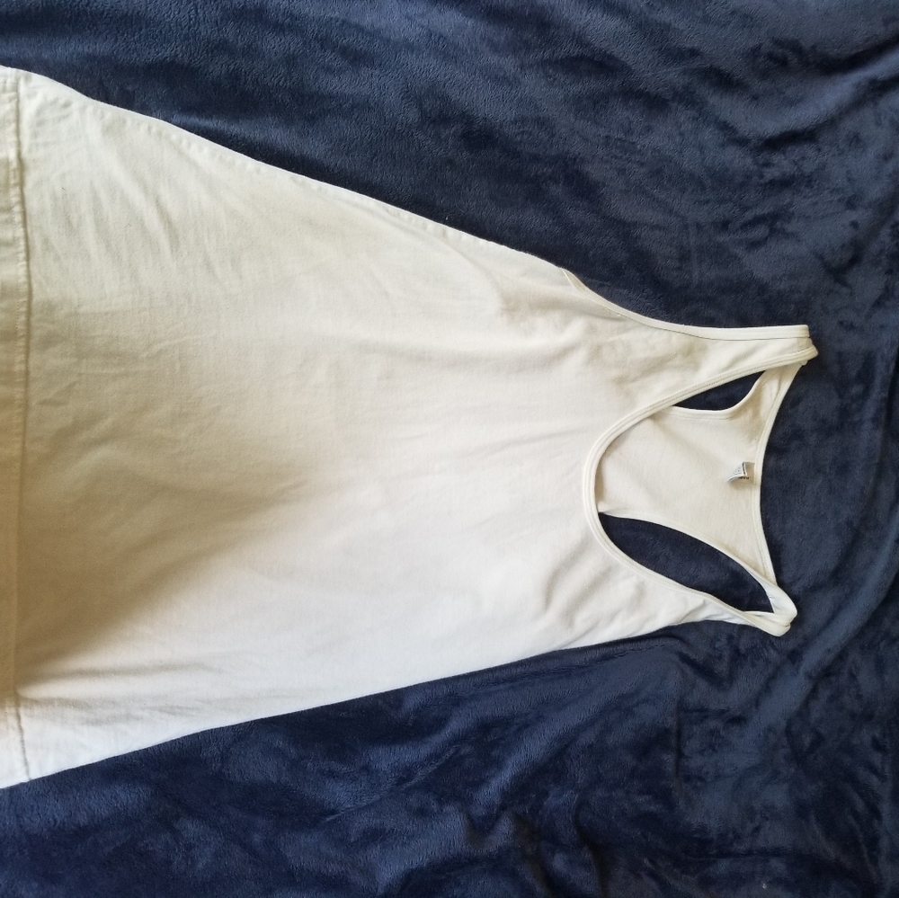 White loose tank.